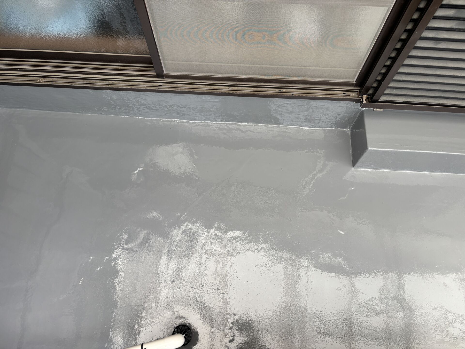 ベランダのウレタン防水工事の流れを徹底解説｜東大阪市の外壁塗装・防水なら森口建装