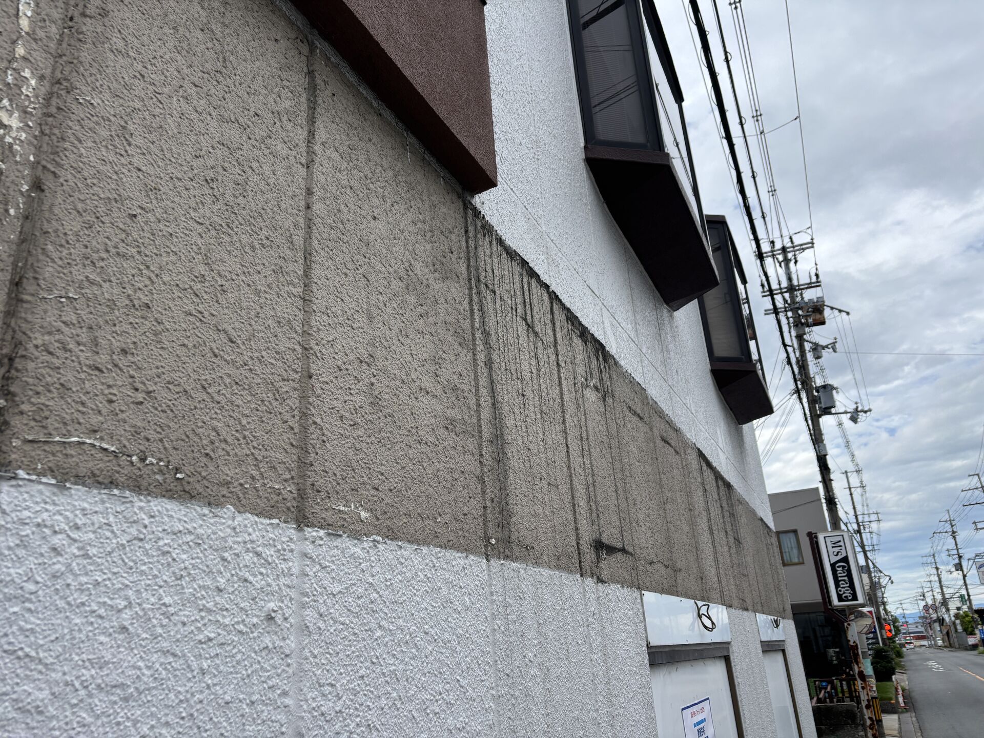 東大阪市の部分補修塗装事例｜看板撤去跡の外壁を1日で補修（管理会社・オーナー様向け）