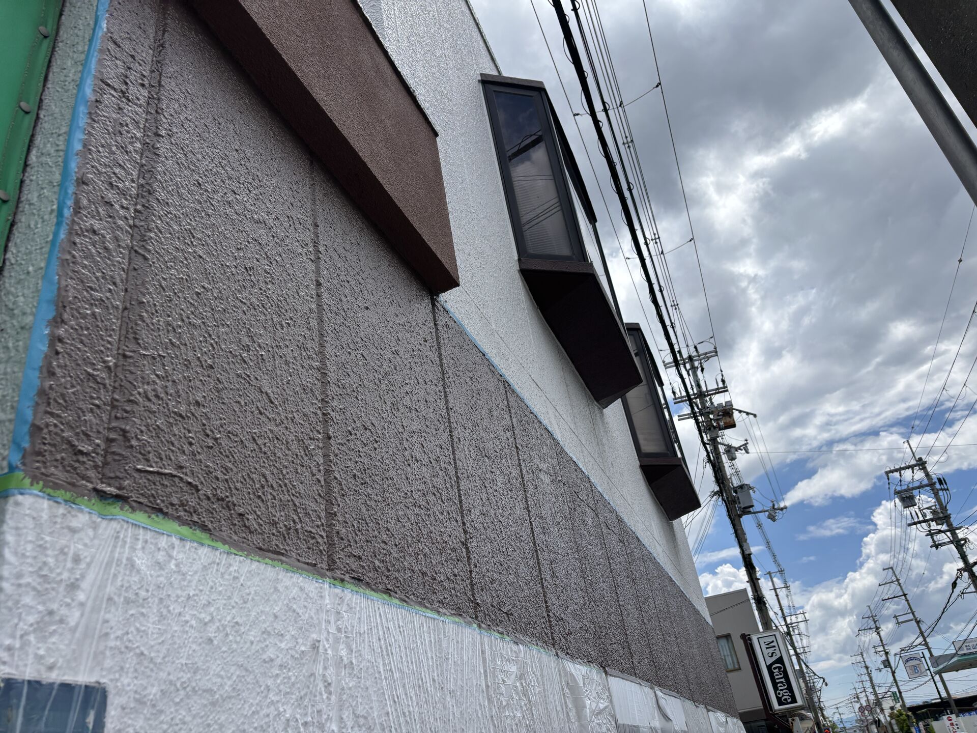 東大阪市の部分補修塗装事例｜看板撤去跡の外壁を1日で補修（管理会社・オーナー様向け）